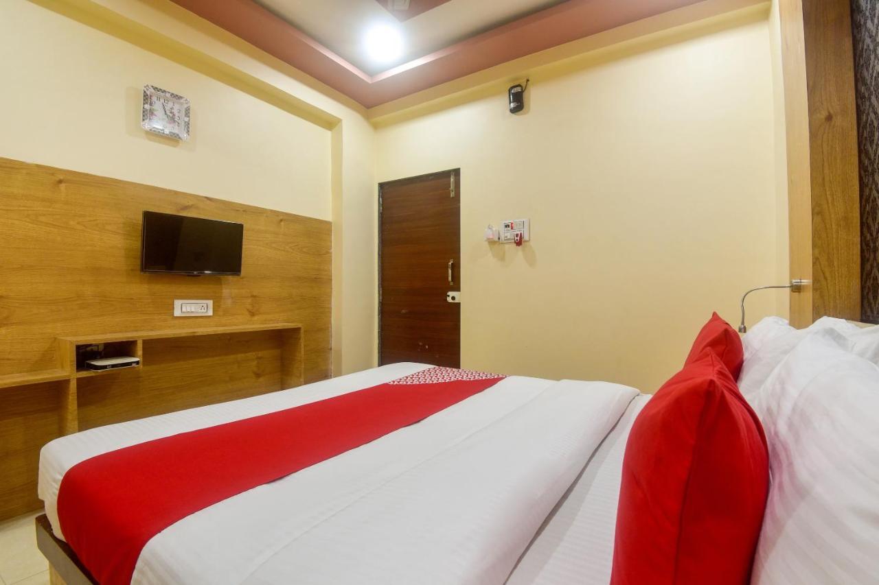 Oyo 60773 Ruchita Loadging & Boarding Hotel Mumbai Luaran gambar