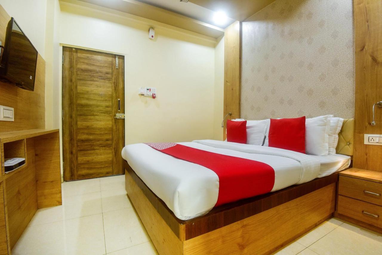 Oyo 60773 Ruchita Loadging & Boarding Hotel Mumbai Luaran gambar