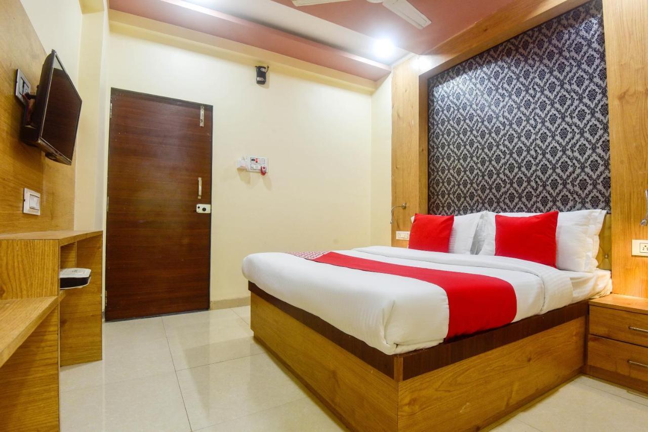 Oyo 60773 Ruchita Loadging & Boarding Hotel Mumbai Luaran gambar