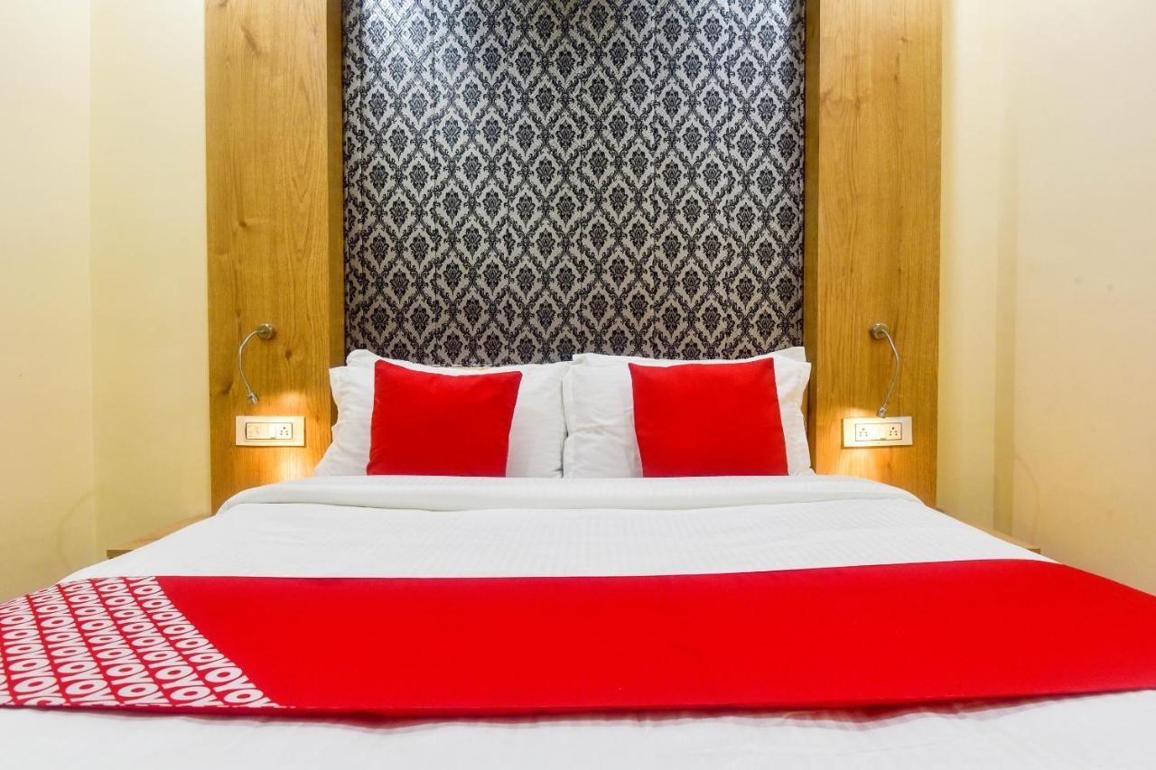 Oyo 60773 Ruchita Loadging & Boarding Hotel Mumbai Luaran gambar