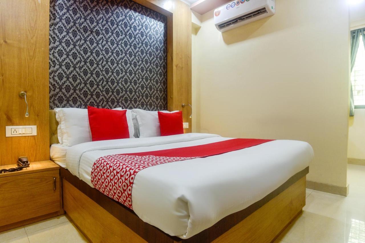 Oyo 60773 Ruchita Loadging & Boarding Hotel Mumbai Luaran gambar